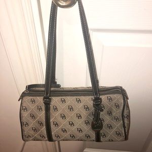Vintage Dooney & Bourke Barrel Bag